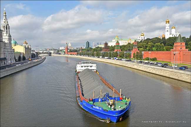 Как правильно написать — на Москва-реке или на Москве-реке? Разбираемся с вопросом