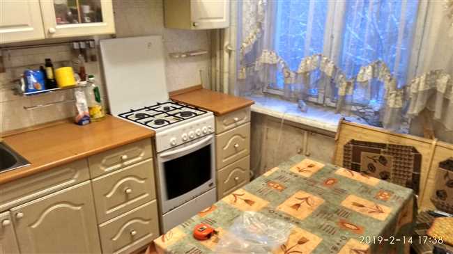 Стоит ли делать в новом доме такую маленькую кухню, чтобы не влезал стол?